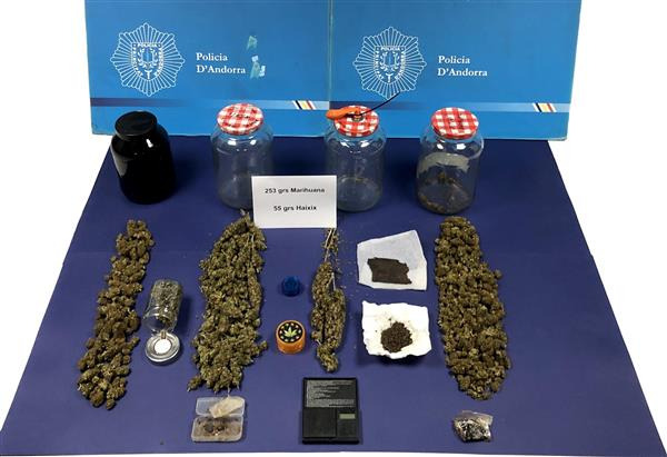 OPERACIÓ “NÒRIA”. Lluita contra el tràfic de substàncies estupefaents. Detenció de quatre persones