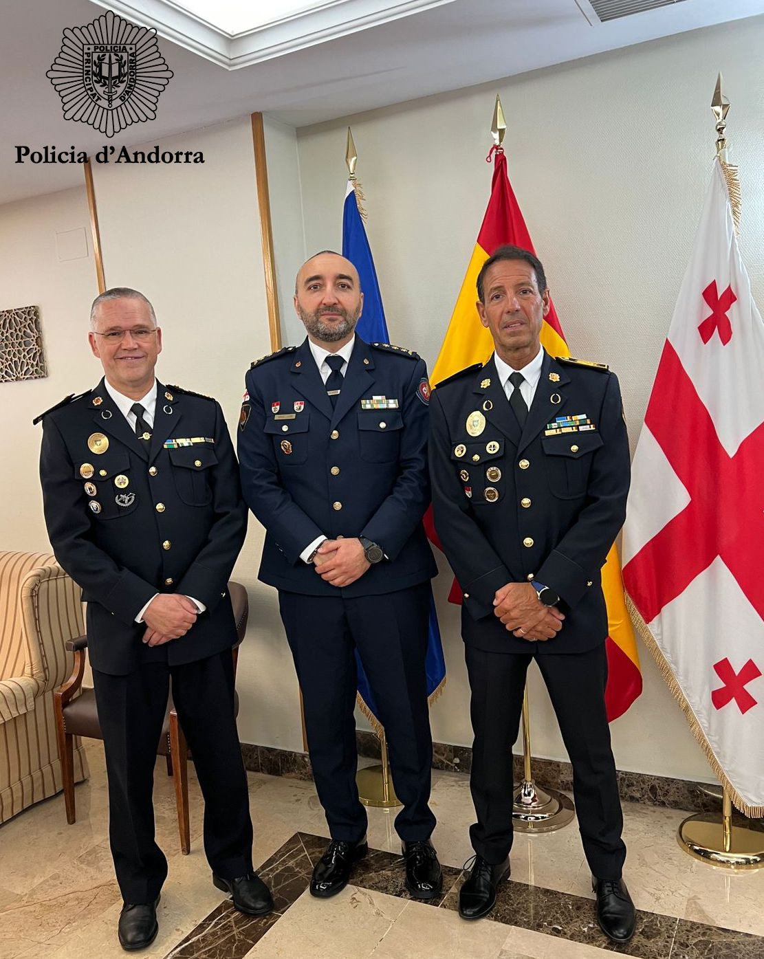 Geòrgia condecora dos membres del Cos de Policia d’Andorra
