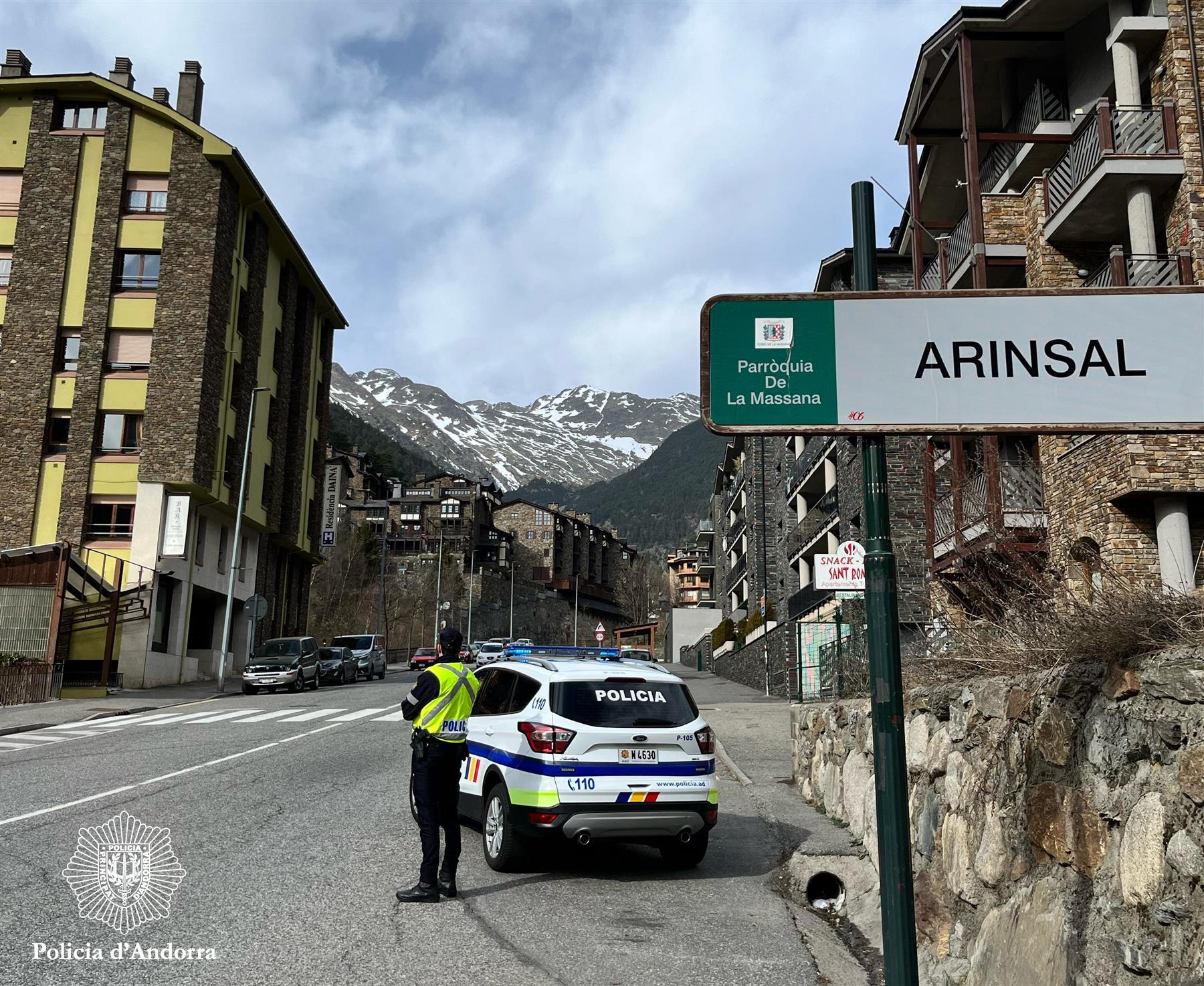 La Policia deté els presumptes autors de sis furts amb força en establiments d’Arinsal  i evita que tornin a actuar