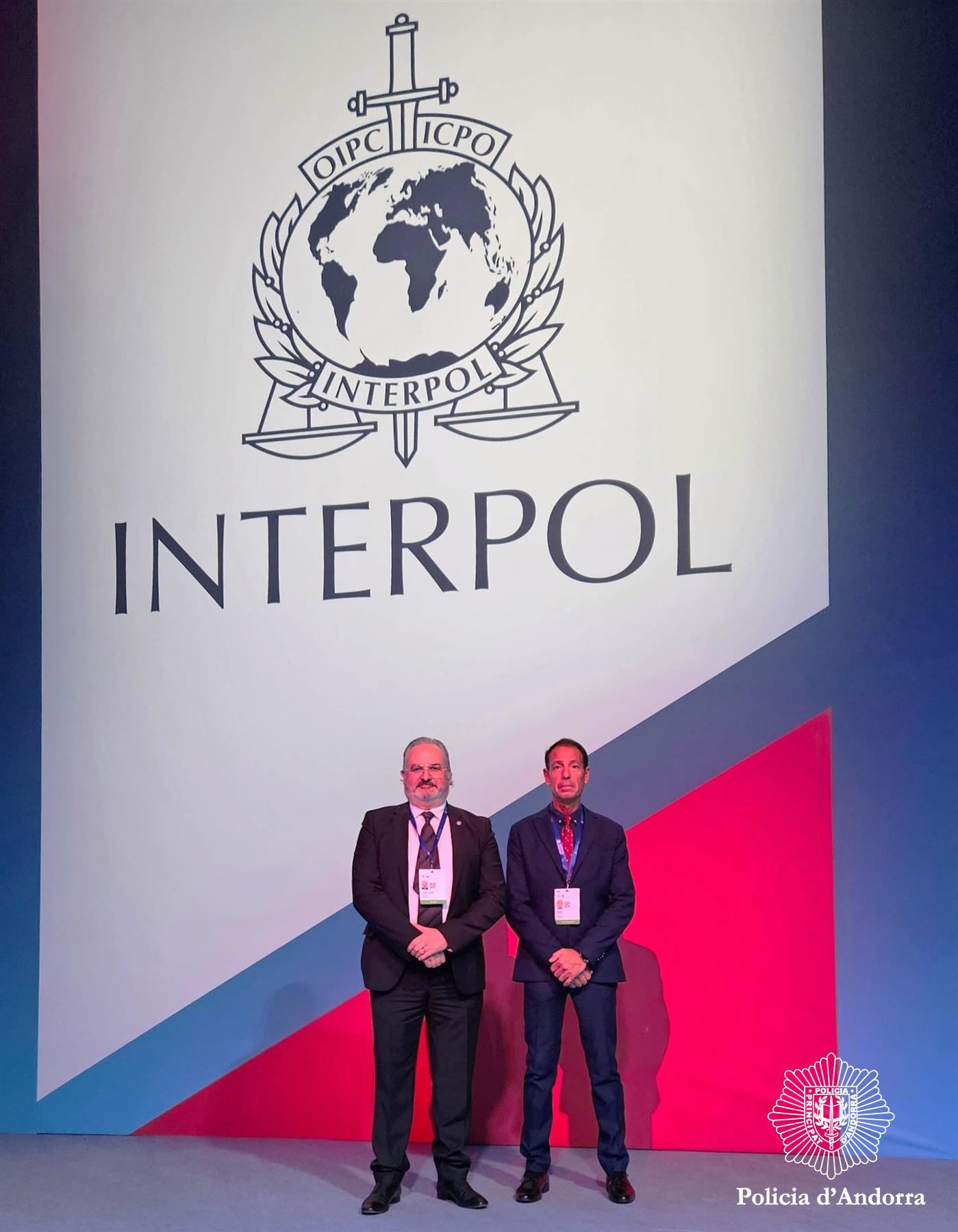 El director de la Policia i el cap de l’Oficina Central Nacional d’INTERPOL assisteixen a l'Assemblea General de l’organització
