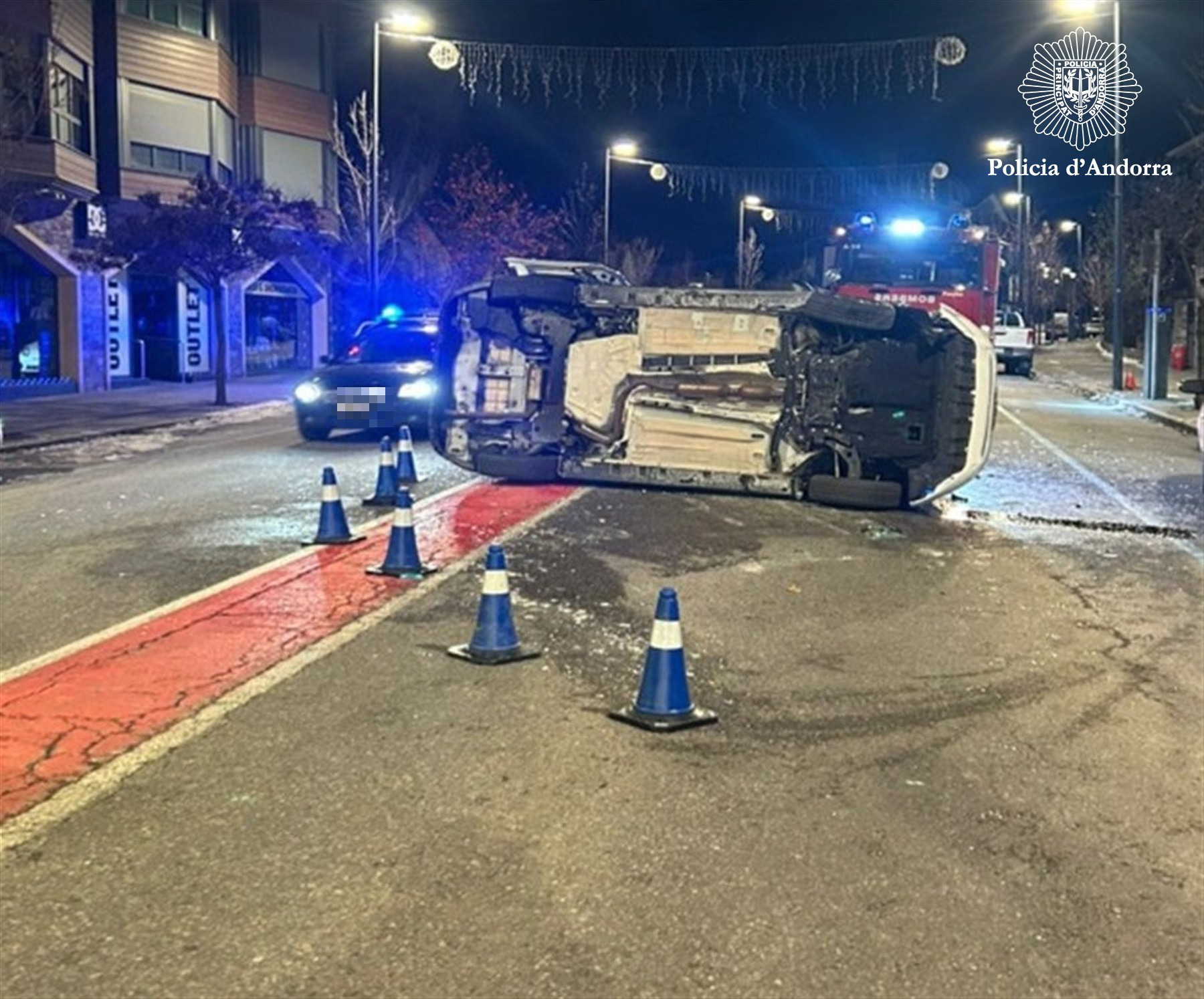 La Policia deté una conductora per alcoholèmia després de bolcar a Canillo i comissa tabac de contraban valorat en 20.600 euros