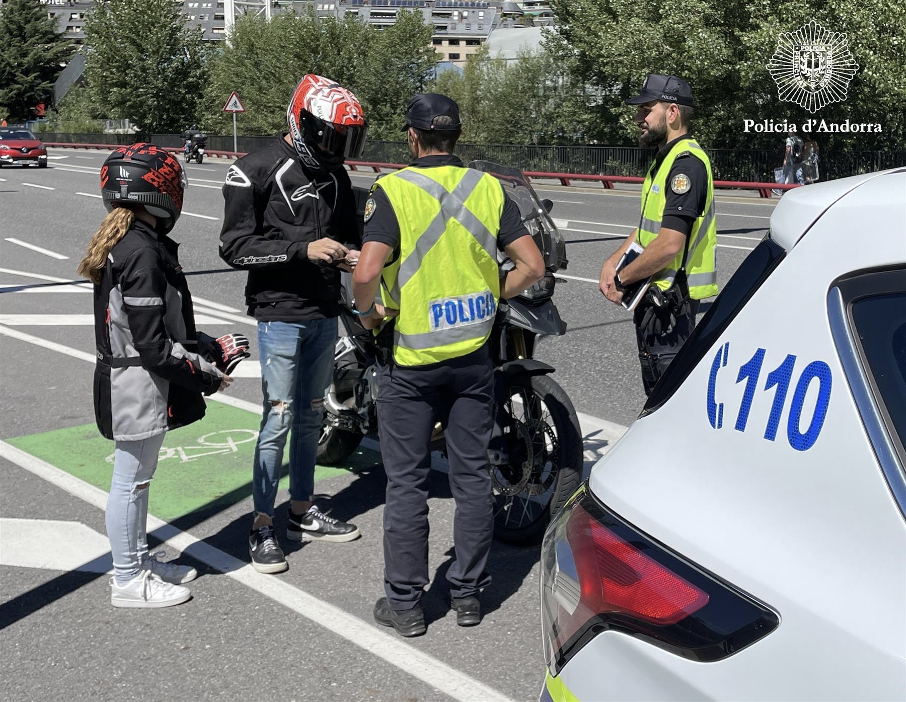 La Policia posa en marxa una campanya de seguretat en el trànsit dirigida a ciclomotors i motocicletes