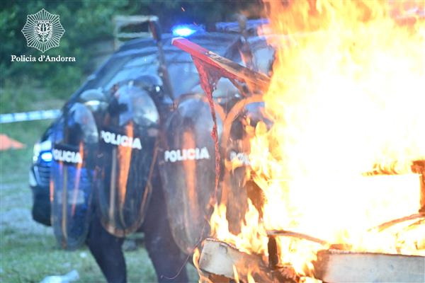 La Policia anuncia la convocatòria de més d’una desena de places aquest any