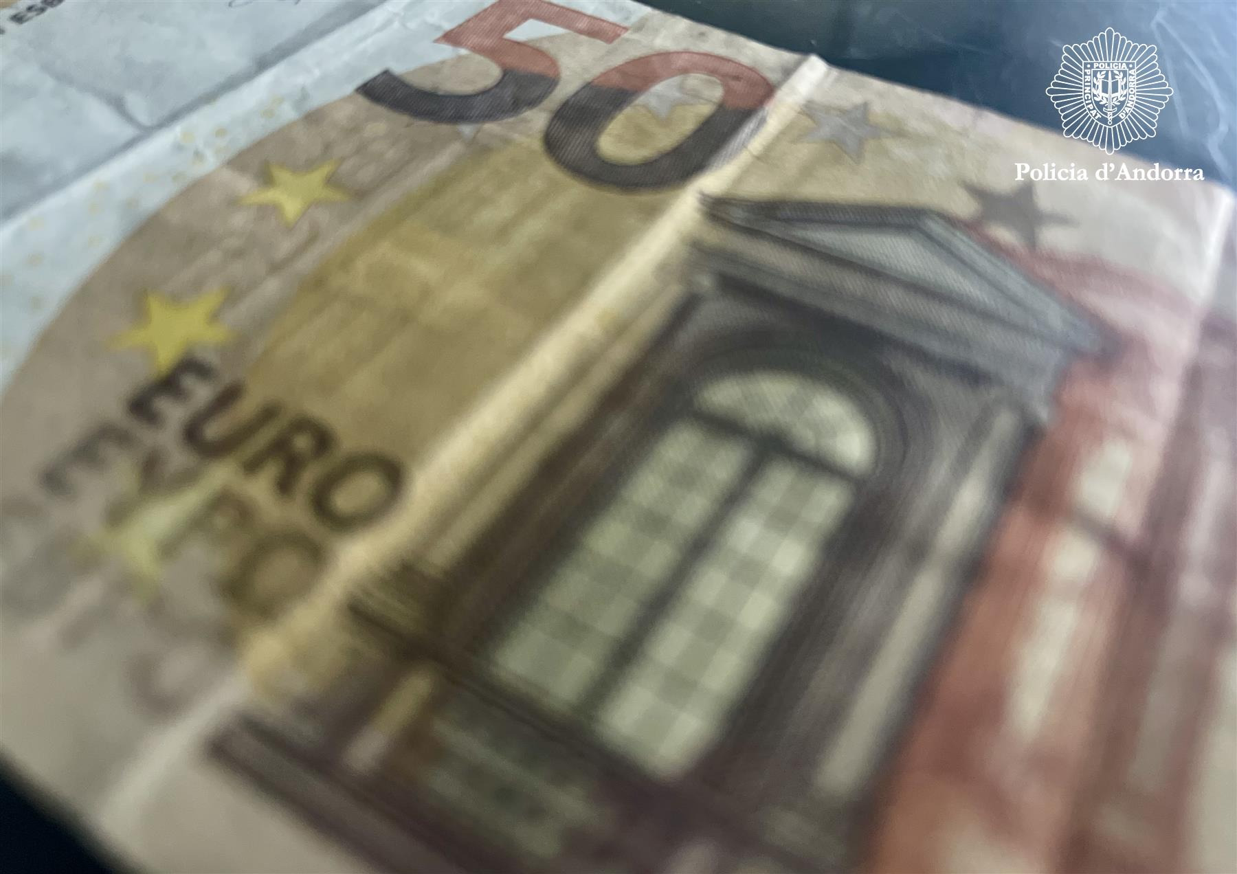 La Policia deté un home amb 300 euros en bitllets falsos