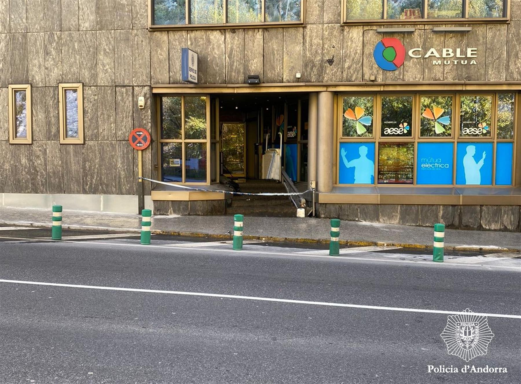 Tancat temporalment el despatx local de la Policia a Sant Julià a conseqüència de l'incendi al centre cultural